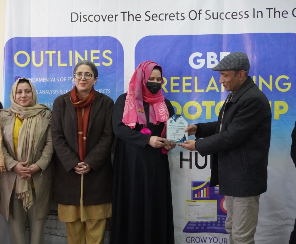 Needs Online freelancing bootcamp Hunza